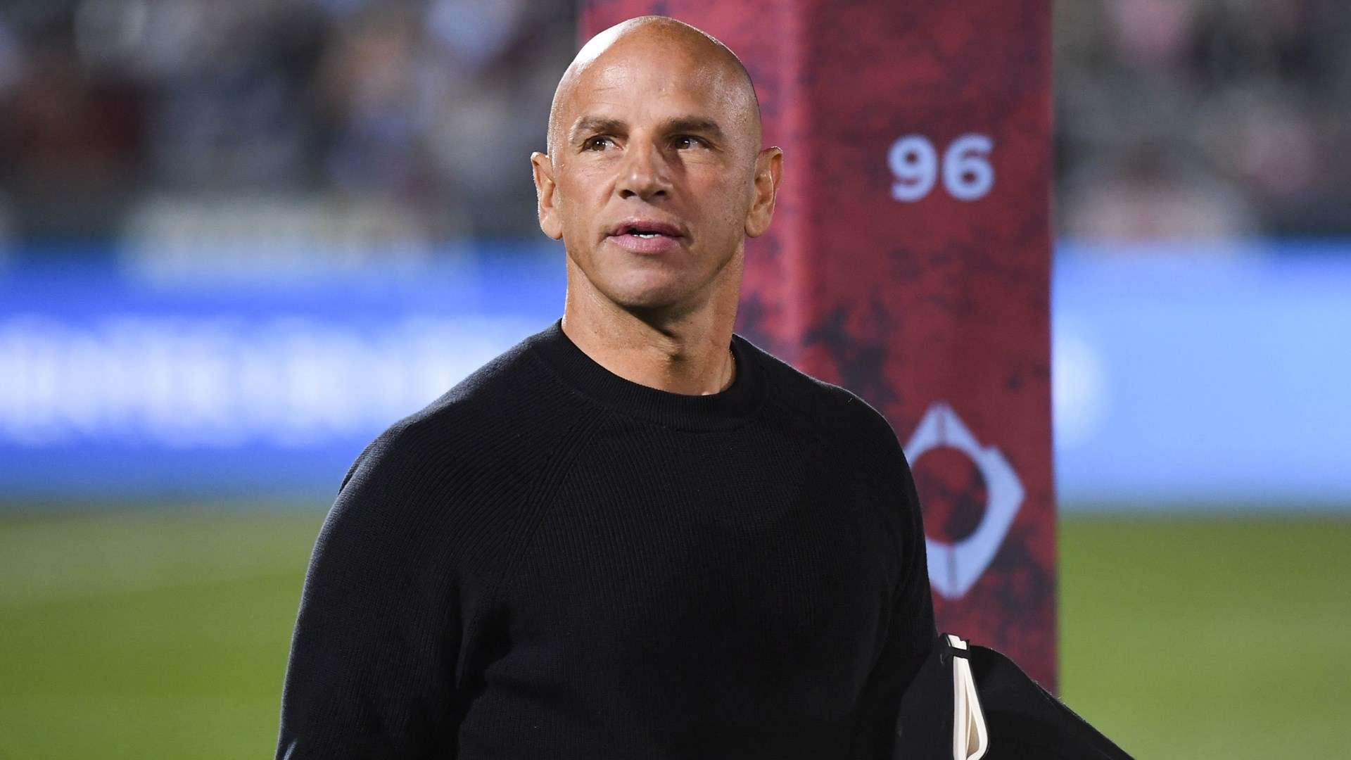 曼在与阿雅 曼在与阿雅